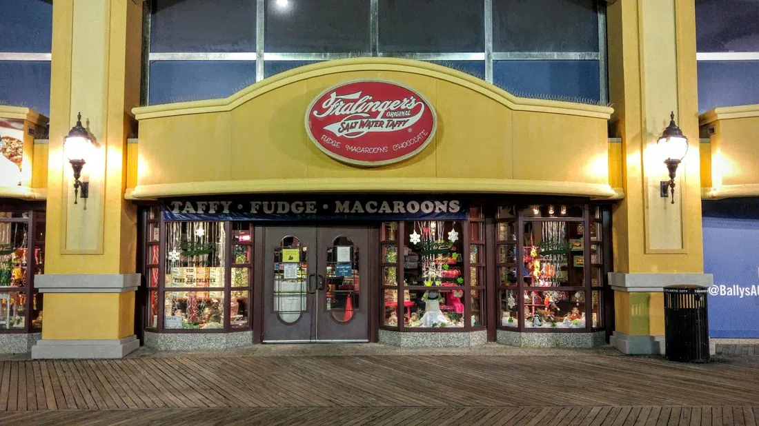 Fralinger's / James' Salt Water Taffy, Atlantic City