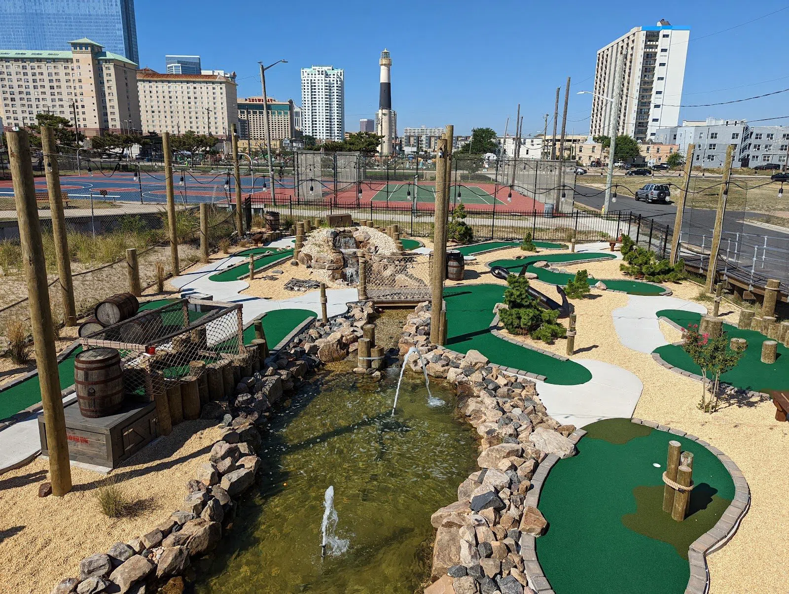 North Beach Mini Golf – Bike & Surrey Rentals, Atlantic City